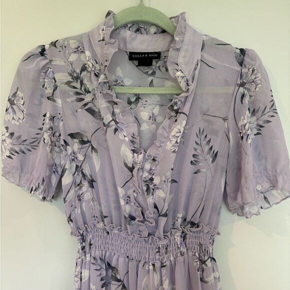 Elegant Purple Floral Maxi Dress - Picture 3 of 8